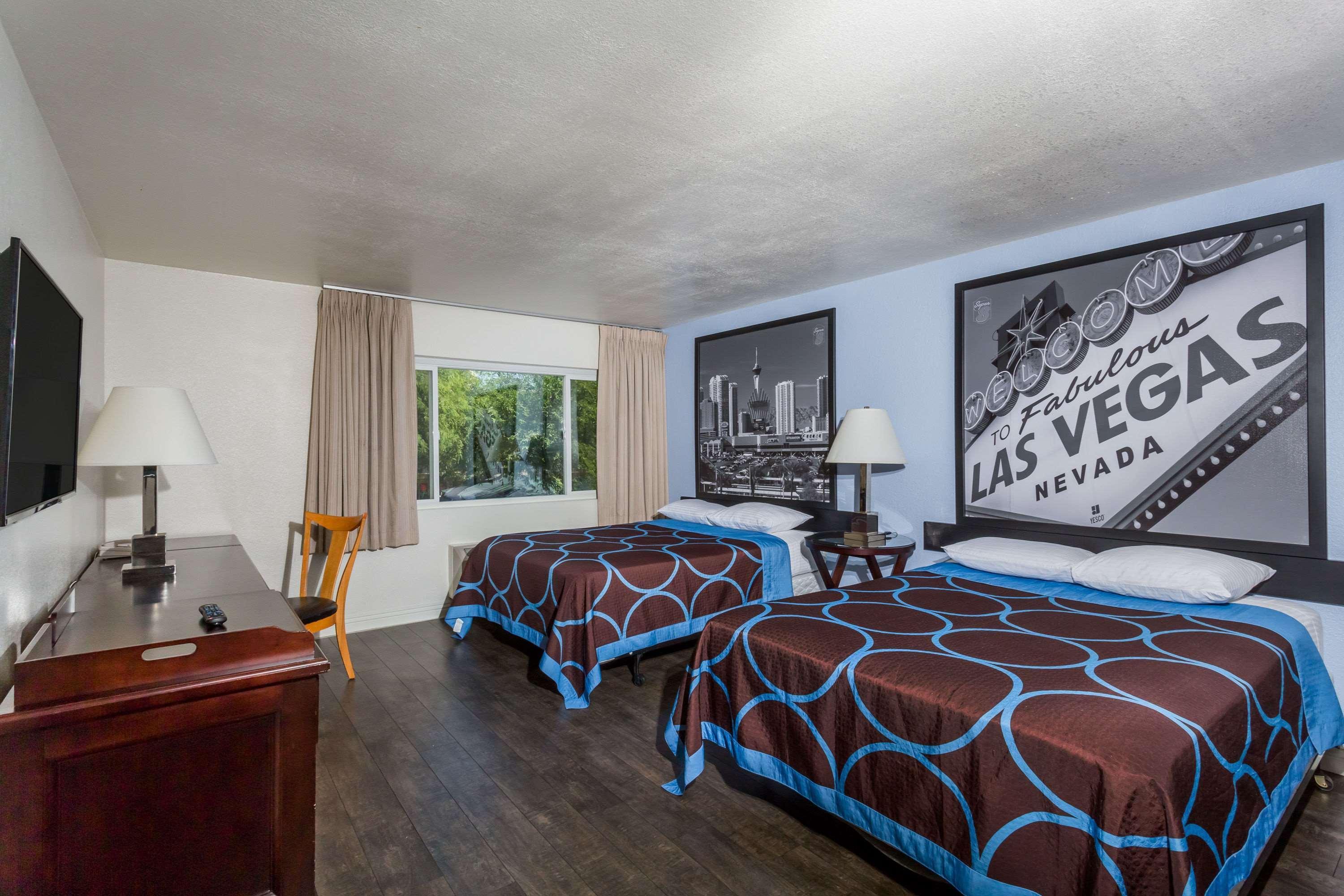 Super 8 By Wyndham Las Vegas North Strip/Fremont St. Area Zewnętrze zdjęcie