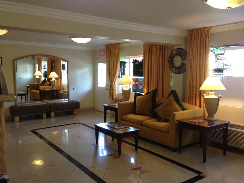 Super 8 By Wyndham Las Vegas North Strip/Fremont St. Area Zewnętrze zdjęcie