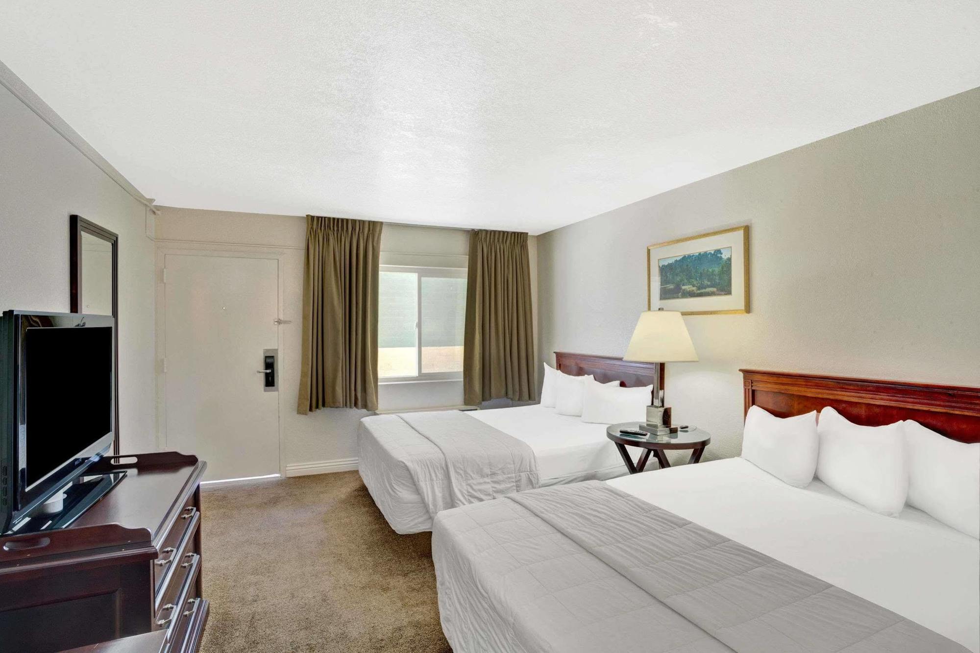 Super 8 By Wyndham Las Vegas North Strip/Fremont St. Area Zewnętrze zdjęcie