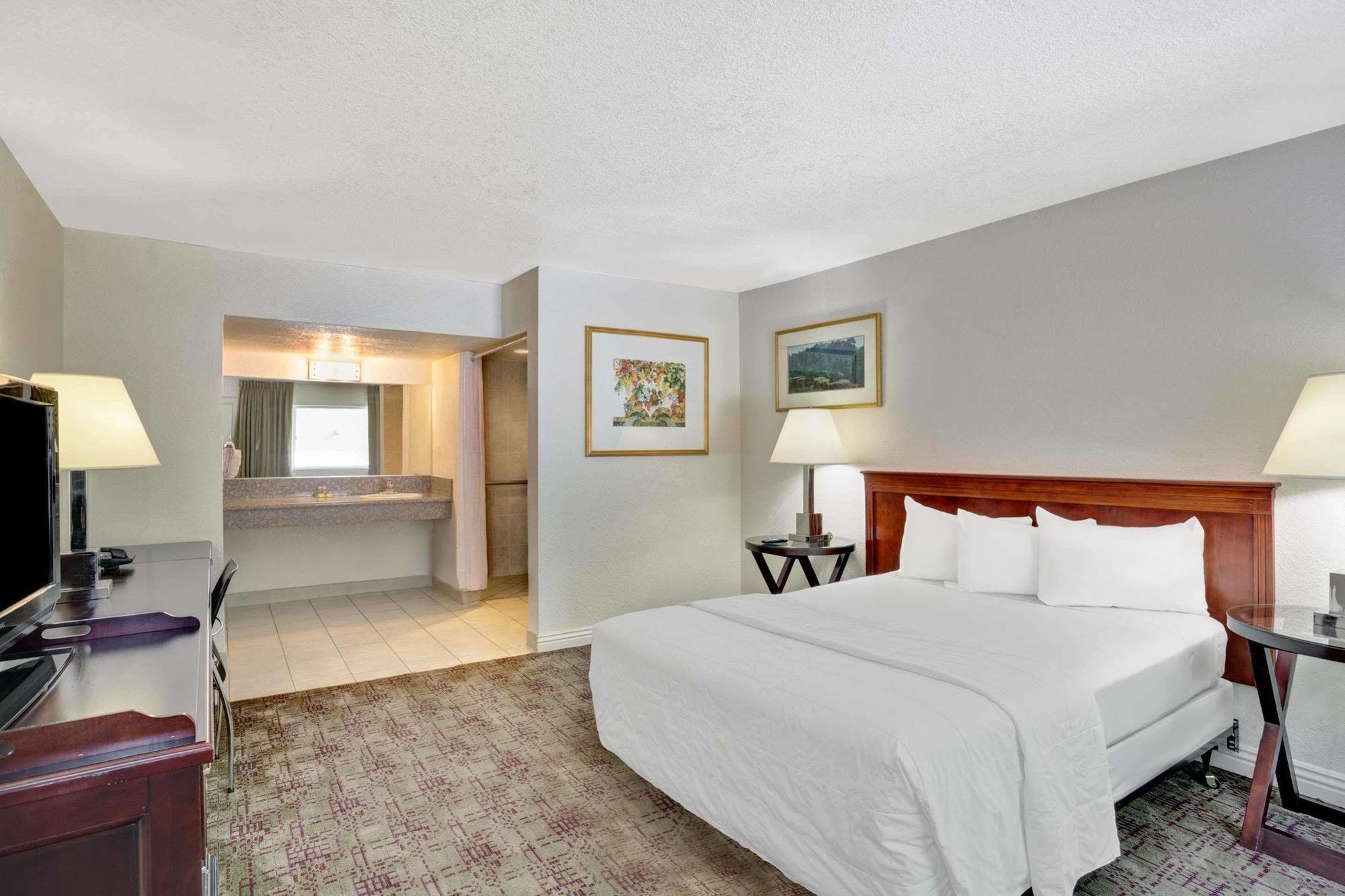 Super 8 By Wyndham Las Vegas North Strip/Fremont St. Area Zewnętrze zdjęcie