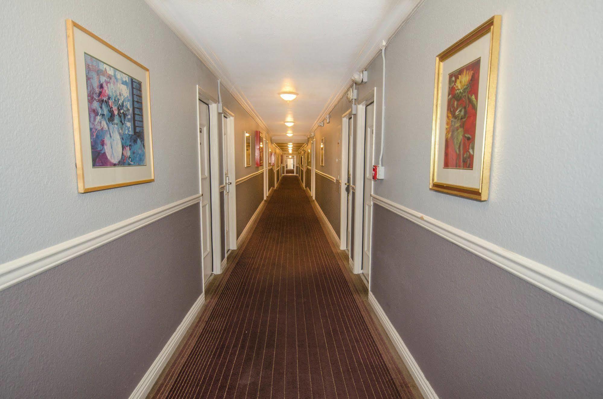 Super 8 By Wyndham Las Vegas North Strip/Fremont St. Area Zewnętrze zdjęcie