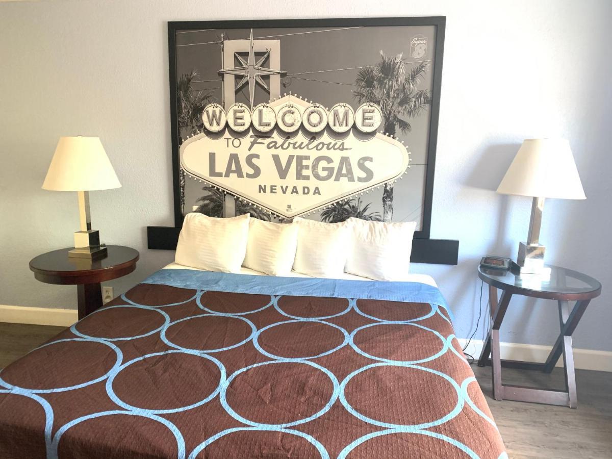 Super 8 By Wyndham Las Vegas North Strip/Fremont St. Area Zewnętrze zdjęcie